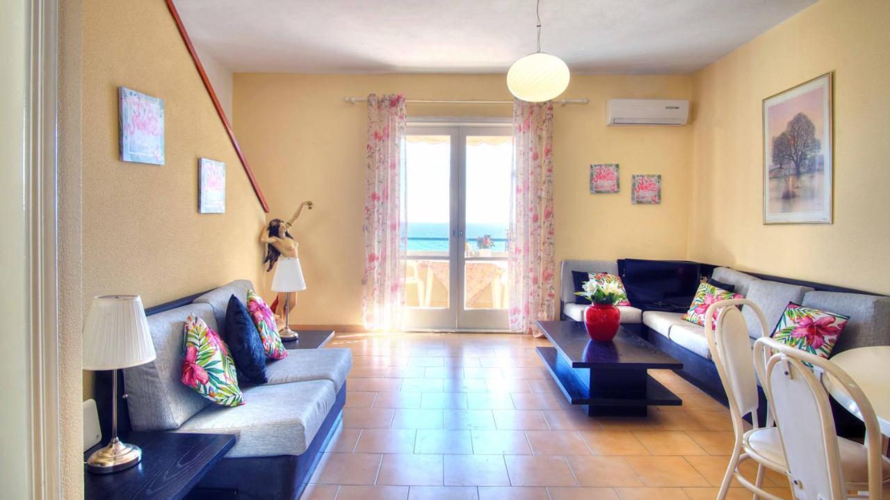 Sea View Maisonette Glyfada Beach Kültér fotó